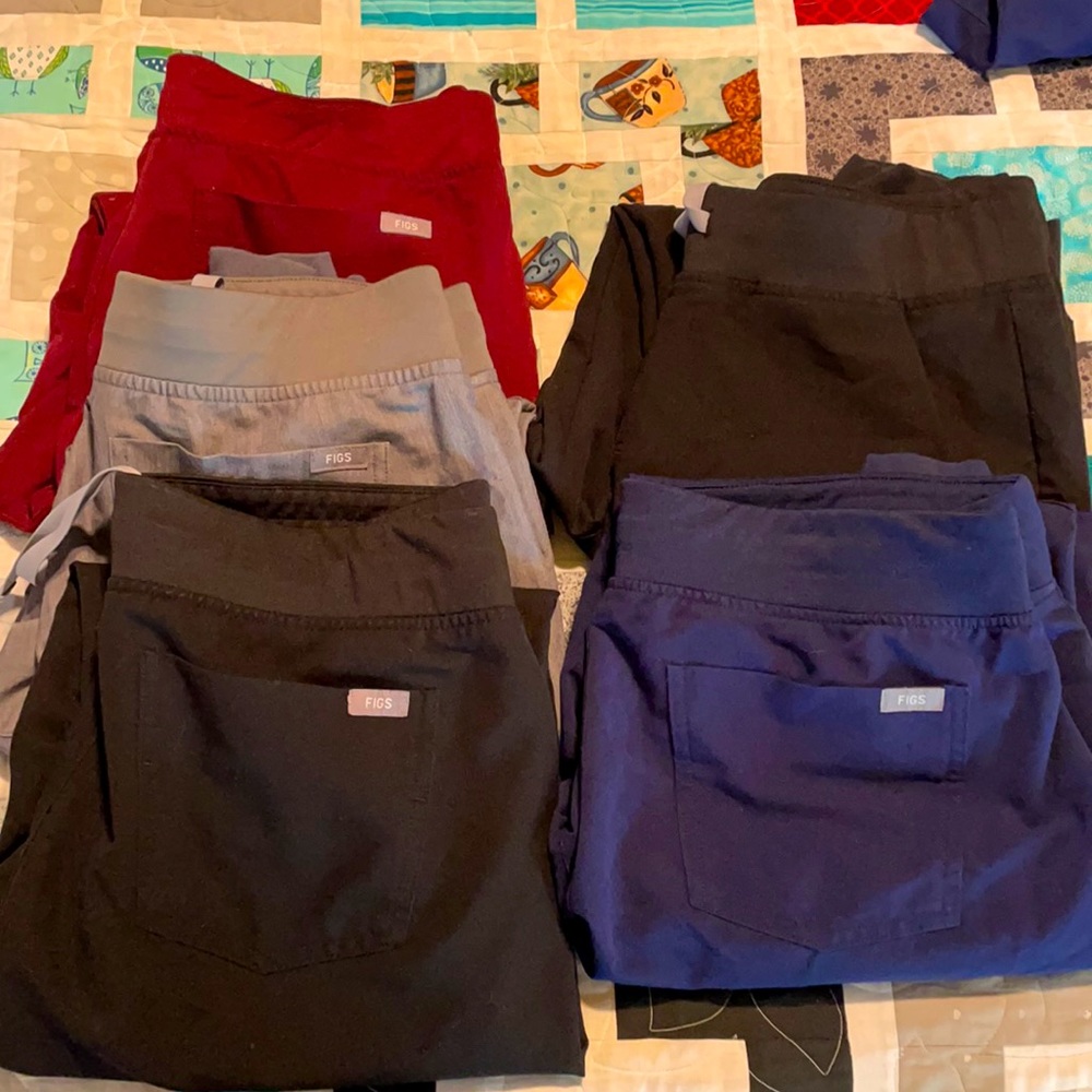 Bundle of 5 Figs Zamora jogger scrub pants